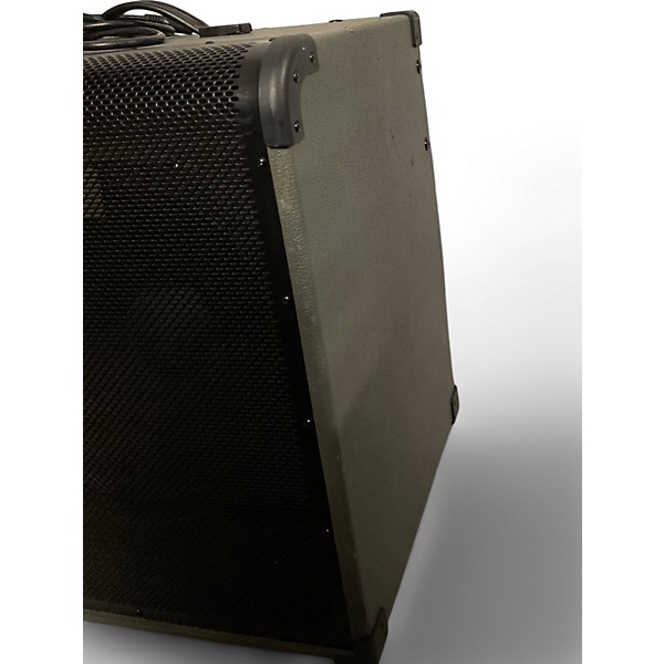 Used Peavey max 250 Bass Combo Amp