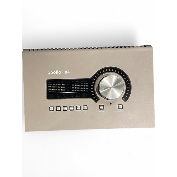 universal-audio-APOLLOQUAD-0.