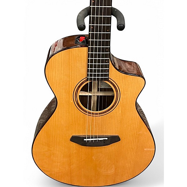 Used Breedlove Performer Pro Natural Acoustic Electric Guitar
