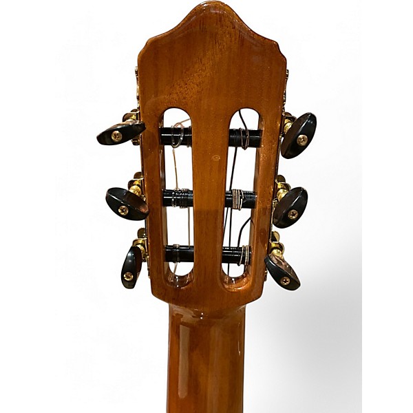 Used 2011 New World ESTUDIO SERIES Natural Classical Acoustic Guitar