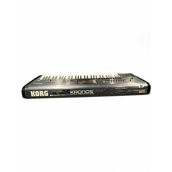Used KORG Kronos 61 61 Key Keyboard Workstation | Guitar Center
