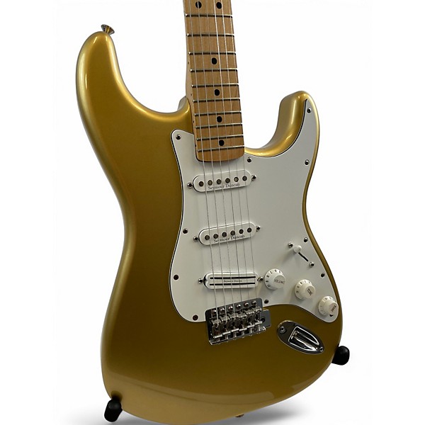 Used 2013 Fender FSR Stratocaster Aztec Gold Solid Body Electric Guitar