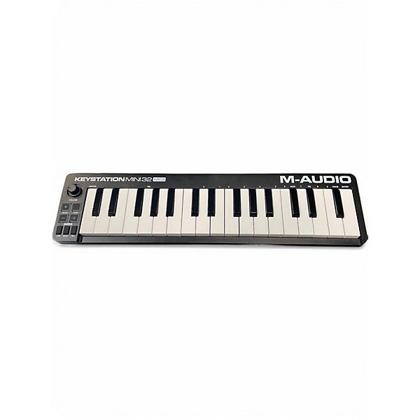 Used M-Audio KEYSTATION 32