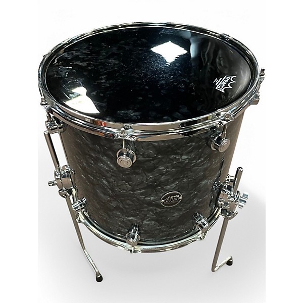 Used DW 7 Piece Performance Series black diamond Drum Kit