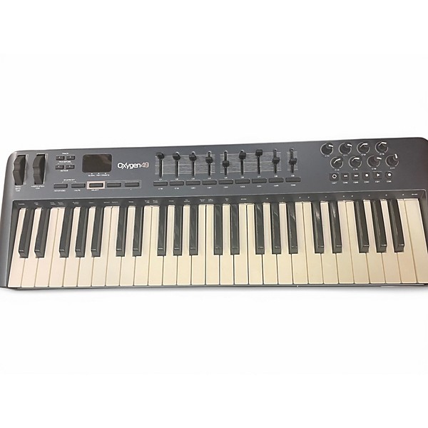 Used M-audio oxygen 49
