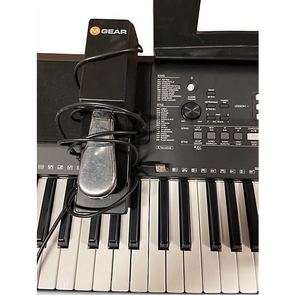 Used Yamaha Used Yamaha psr e373 | Guitar Center