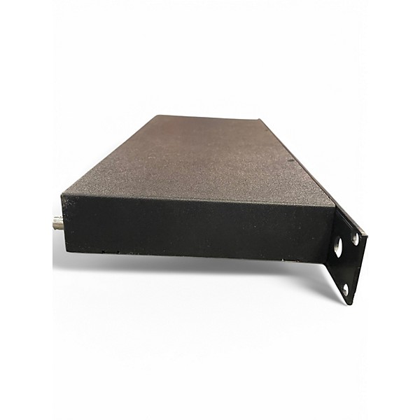 Used Shure UA844 ANTENNA SYSTEM WITH 2X ANTENNAS