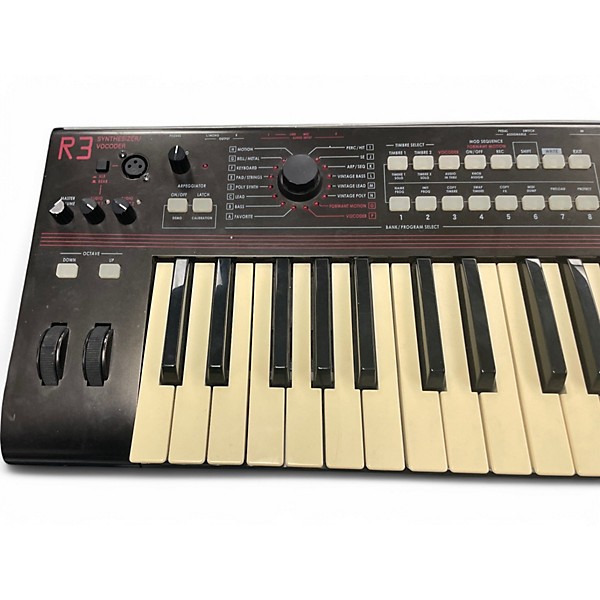 Used KORG R3 37 Key Synthesizer