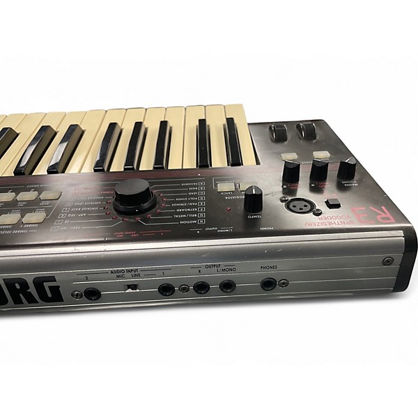 Used KORG R3 37 Key Synthesizer