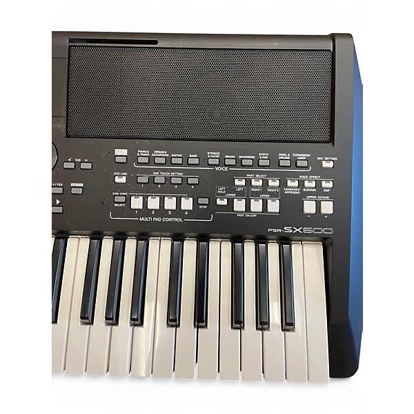 Used Yamaha PSRSX600 Digital Piano