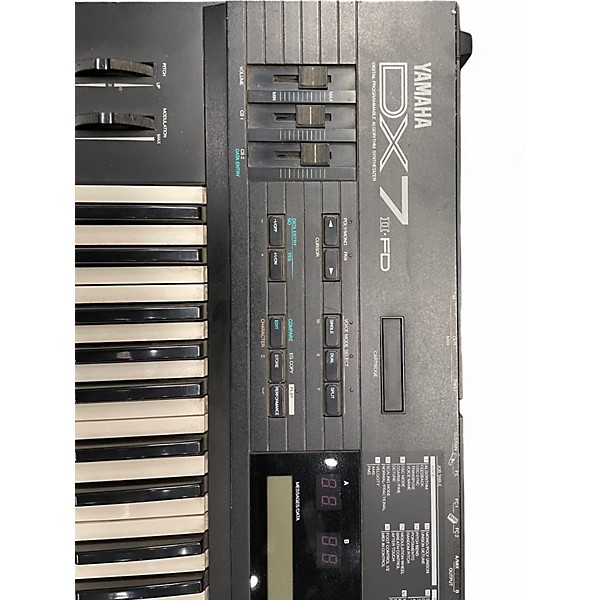 Used Yamaha DX7IIFD