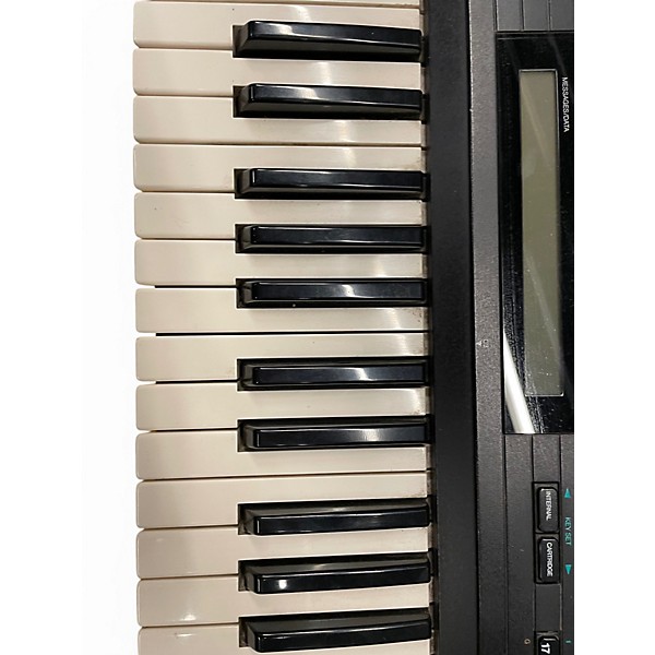 Used Yamaha DX7IIFD