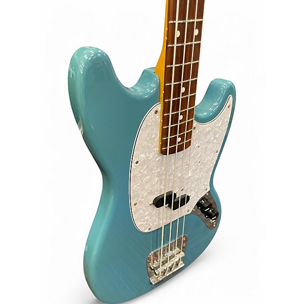 Used 2000 Fender MB98-70SD Daphne Blue Electric Bass Guitar