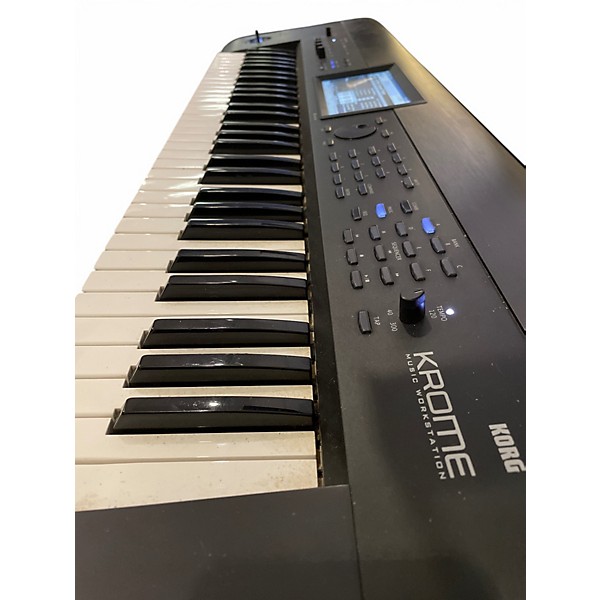Used KORG Krome 61 Key Keyboard Workstation