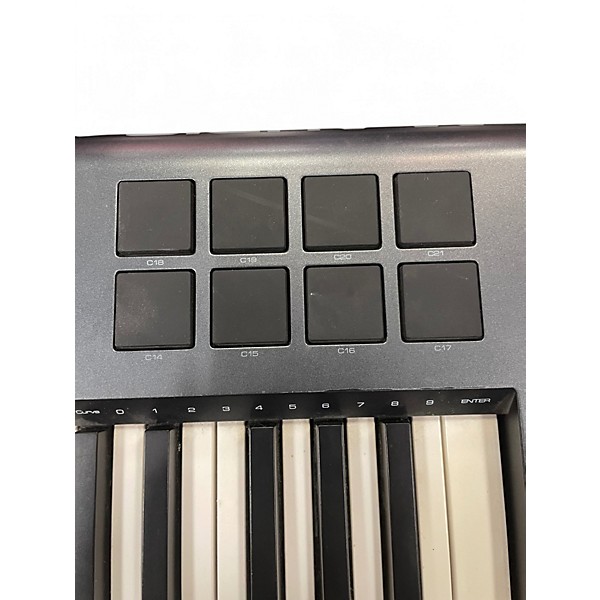 Used M-Audio Axiom 25 Key MIDI Controller