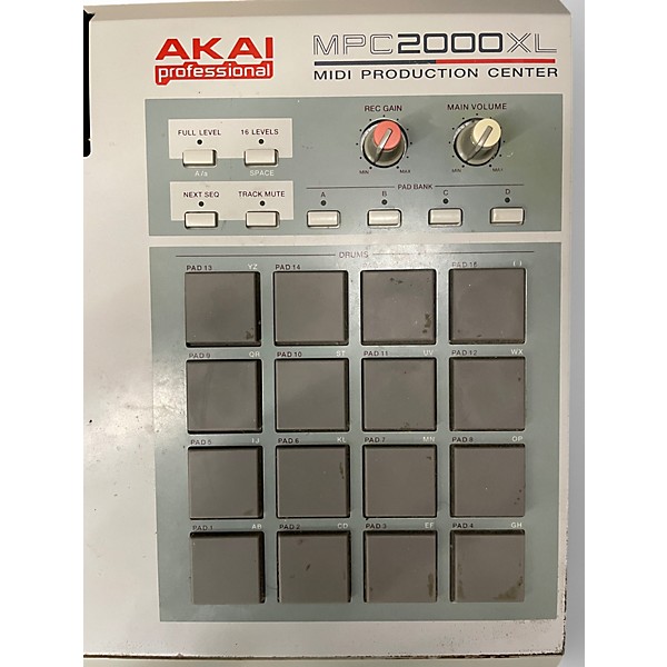 Used Akai Professional MPC2000XL Production Controller
