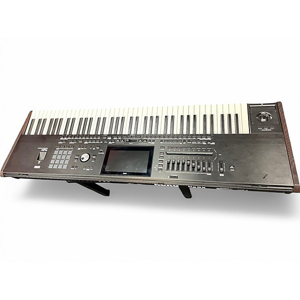 Used KORG pa5x 76 Keyboard Workstation