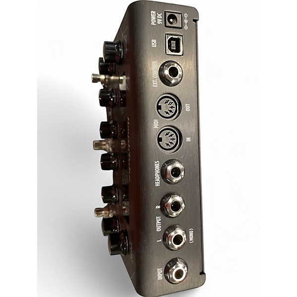 Used Ik Multimedia Amplitude Tone X Effect Processor