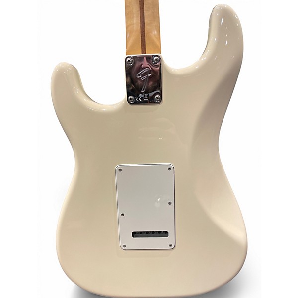 Used Fender Standard Stratocaster Arctic White Solid Body Electric Guitar