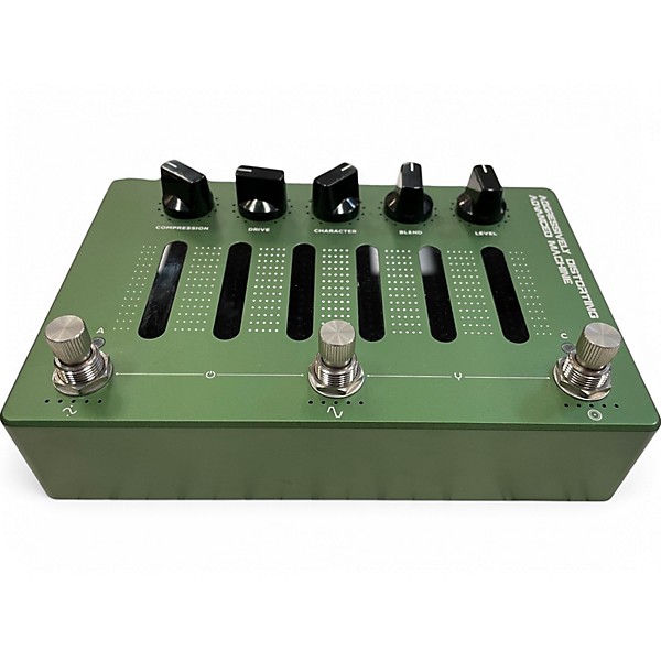Used Darkglass Aggressively Distorting Advanced Machine Effect Pedal