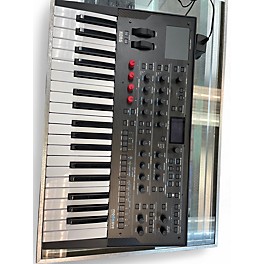 Used KORG modwave Synthesizer