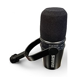 Used Shure MV7 Dynamic Microphone