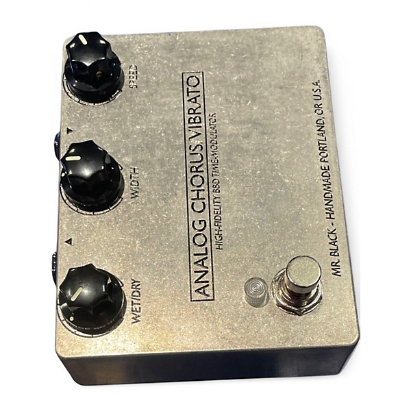 Used Mr Black ANALOG CHORUS/VIBRATO Effect Pedal