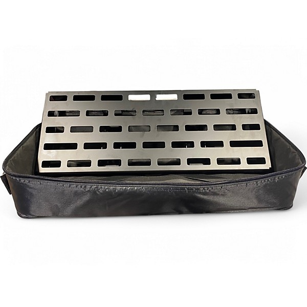 Used RockBoard TRES 3.2 Pedal Board