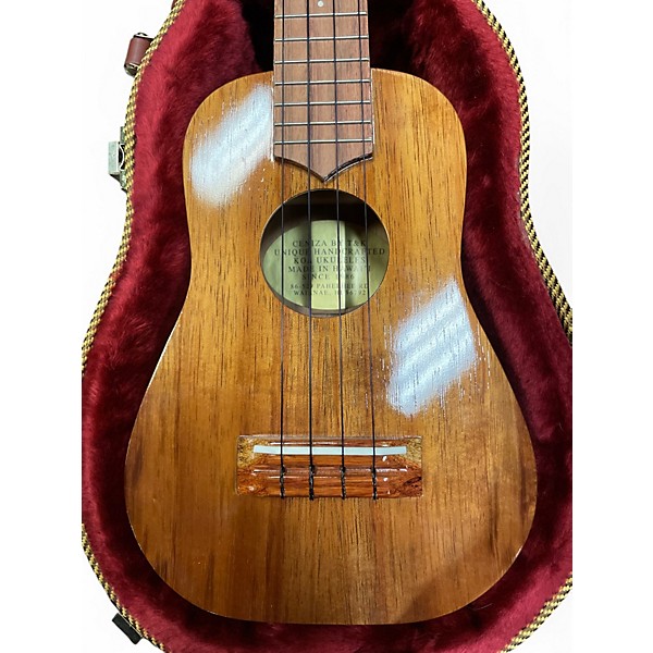 Used T&k Ceniza Natural Ukulele
