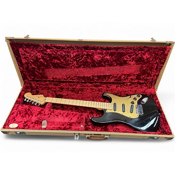 Used Fender American Deluxe Stratocaster Black Solid Body Electric Guitar