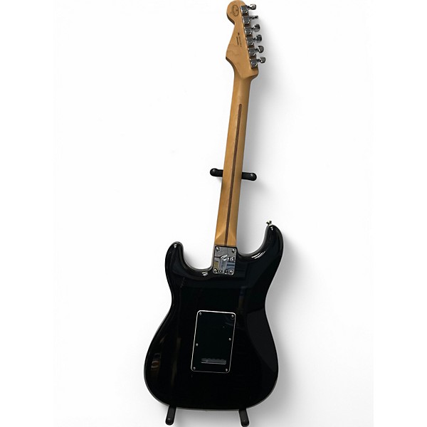 Used 2023 Fender Player Stratocaster Black Solid Body Electric Guitar