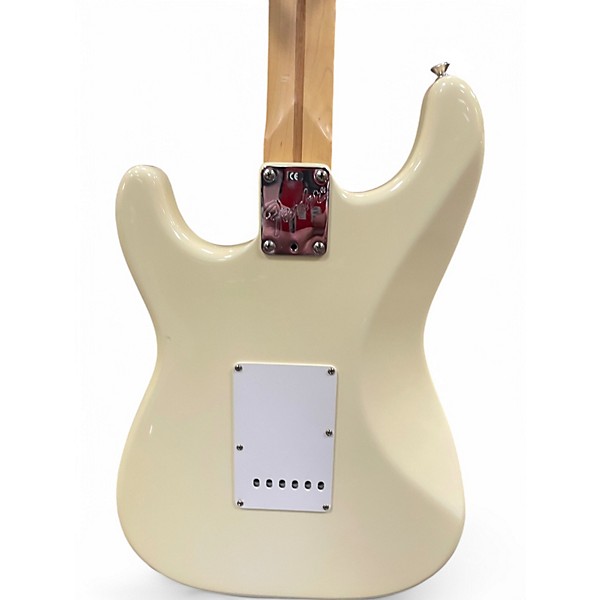Vintage 1998 Fender Eric Clapton Stratocaster White Solid Body Electric Guitar