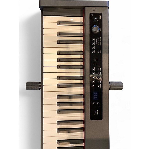 Used KORG D1 Keyboard Workstation