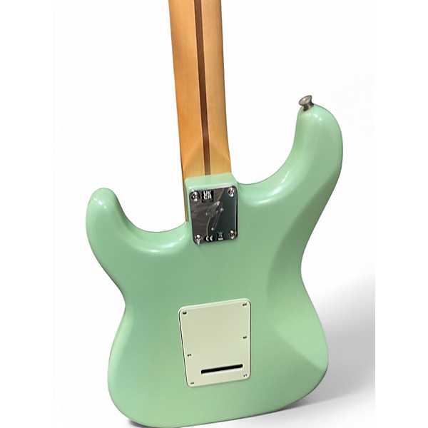 Used Fender Used Fender Player Stratocaster Surf Green Solid