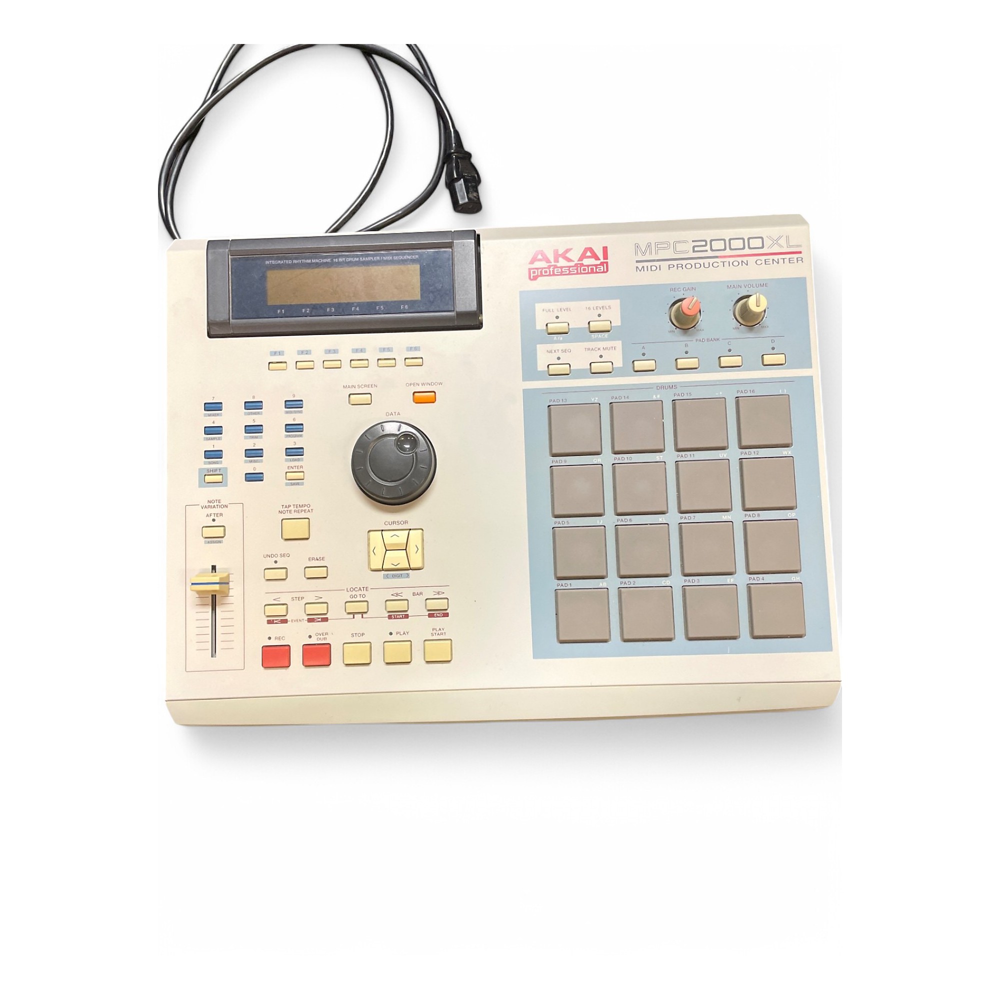 Used Akai Professional Used Akai Professional MPC2000XL