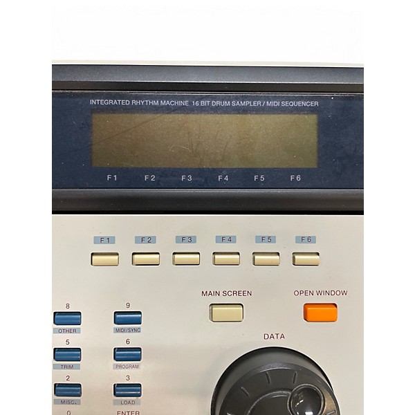 Used Akai Professional Used Akai Professional MPC2000XL