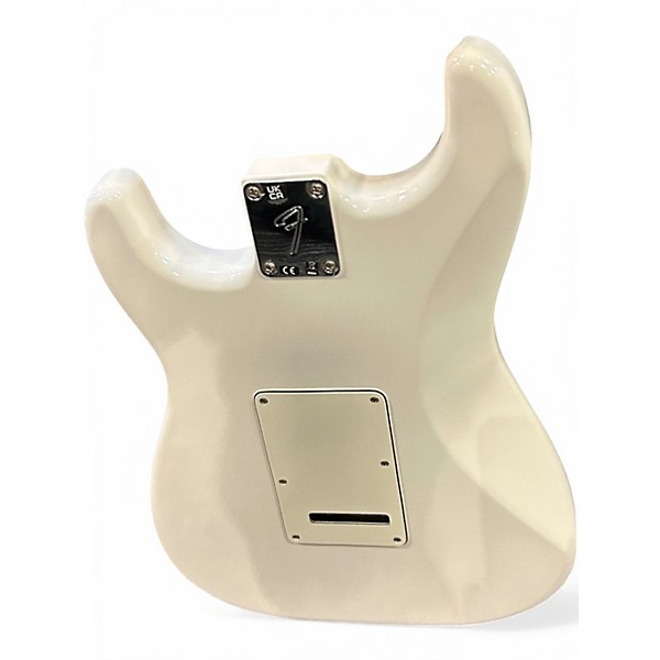 Used 2024 Fender PLAYER II STRATOCASTER White Solid Body Electric Guitar