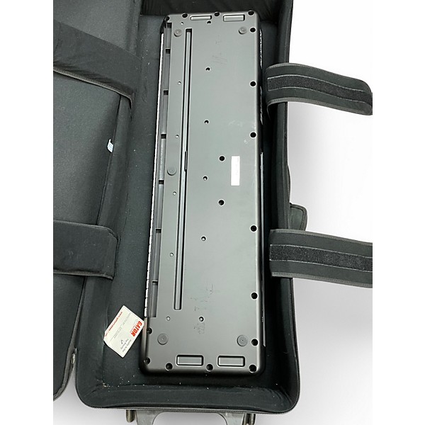 Used KORG Krome 61 Key Keyboard Workstation