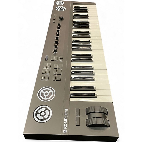 Amazon.com: Native Instruments Komplete Kontrol A49