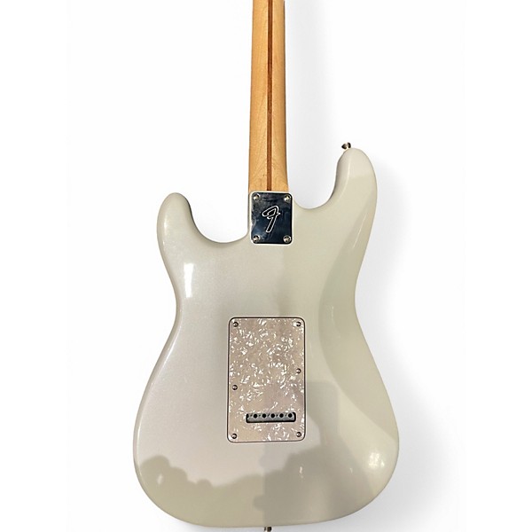 Used Fender Deluxe Stratocaster Pearl White Solid Body Electric Guitar