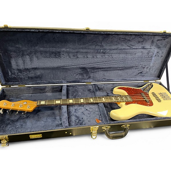 Used Citizen JC-4 WHITE Electric Bass Guitar