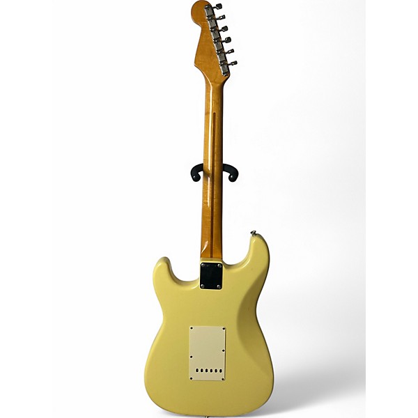Vintage 1988 Fender '57 VINTAGE STRATOCASTER Cream Solid Body Electric Guitar