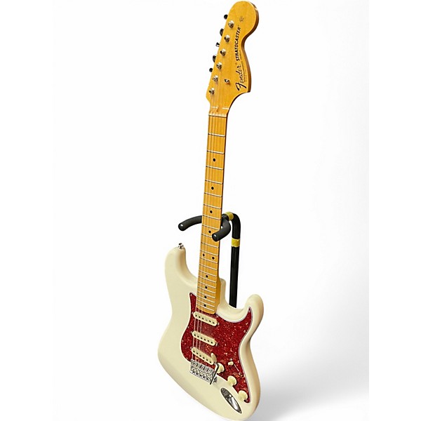 Used 2020s Fender 1970 Reissue Stratocaster Alpine White Solid Body Electric Guitar