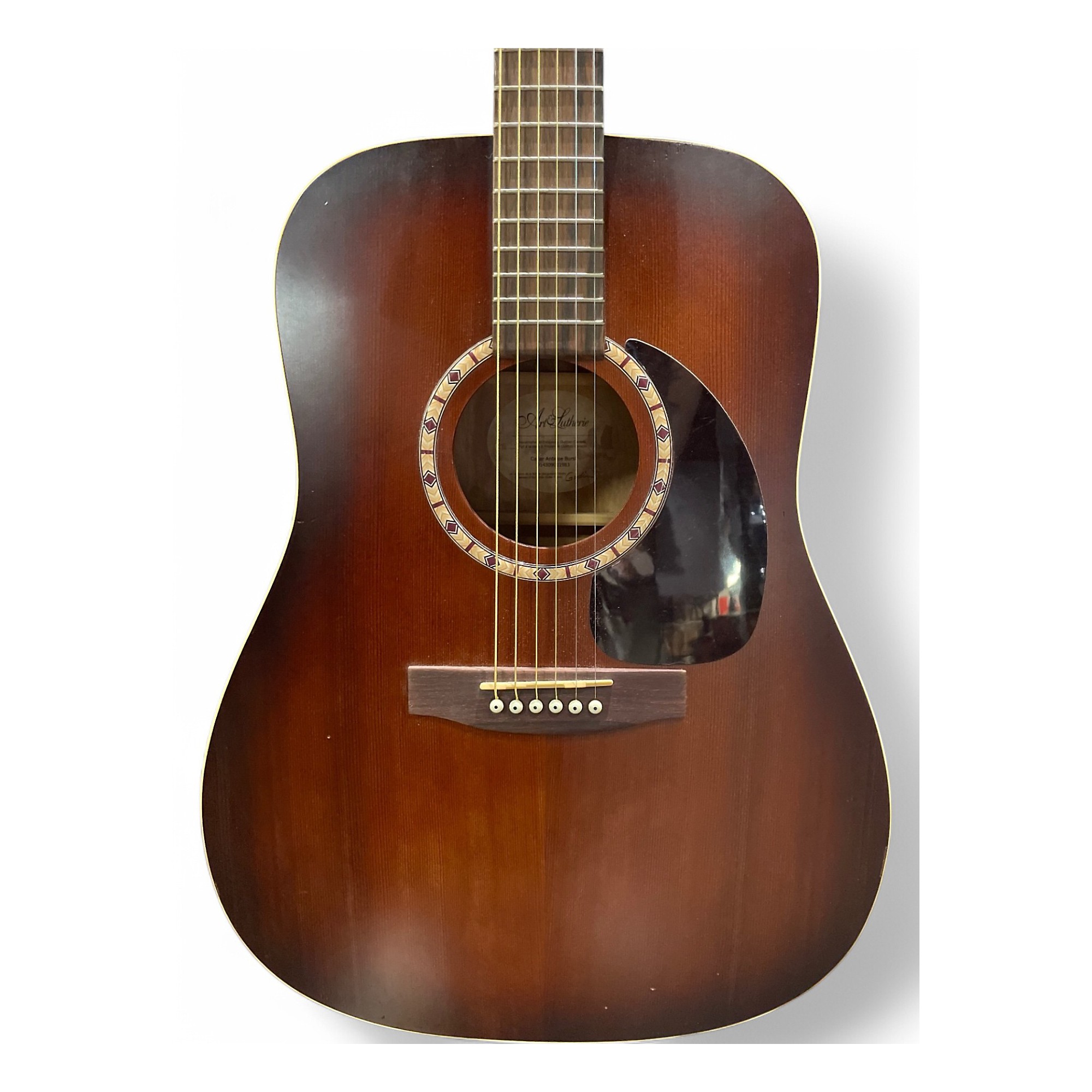 Art＆lutherie Cedar Antique Burst Art & Lutherie Cedar Dreadnought Acoustic Guitar in Antique