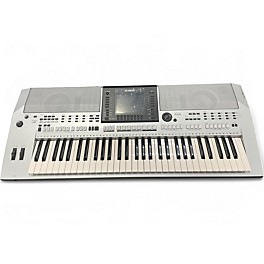 Used Yamaha PSRS900 61 Key Arranger Keyboard