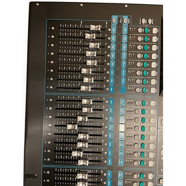 Used Allen & Heath QU32 Digital Mixer