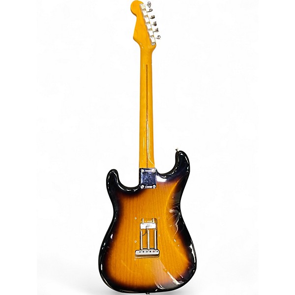 Used 2024 Fender 70th Anniversary 1954 STRATOCASTER AMERICAN VINTAGE II 2 Color Sunburst Solid Body Electric Guitar