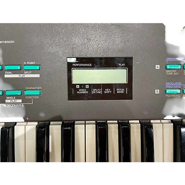 Yamaha DX21 | Synthesizers | Yamaha black boxes online archive