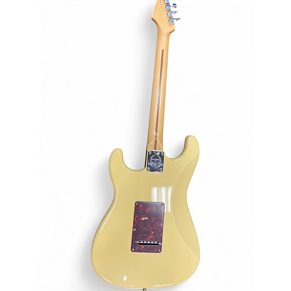 Used 2014 Fender 60th Anniversary American Standard Stratocaster Vintage White Solid Body Electric Guitar