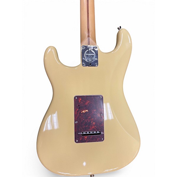 Used 2014 Fender 60th Anniversary American Standard Stratocaster Vintage White Solid Body Electric Guitar